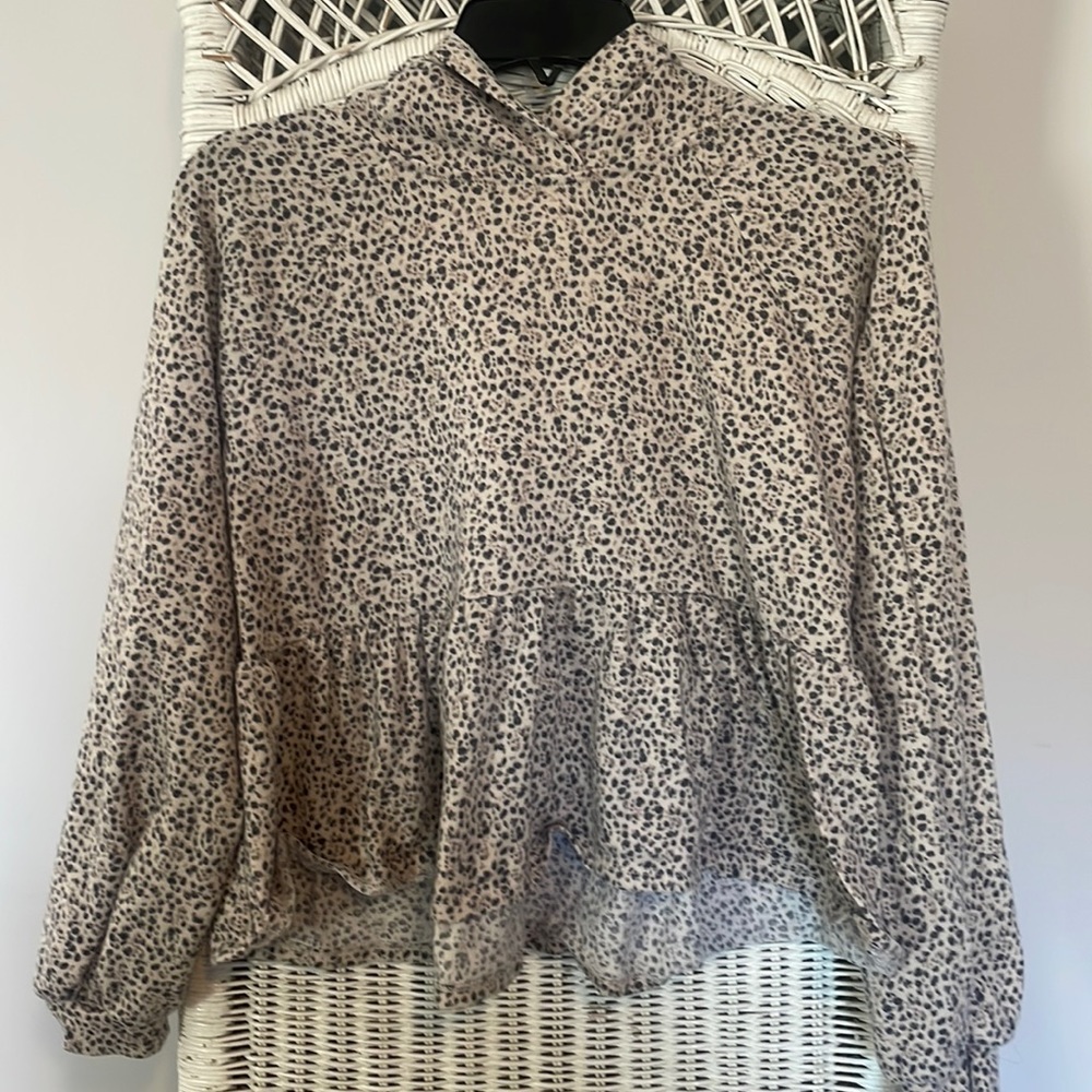 Urban Romantics small sweater hoodie